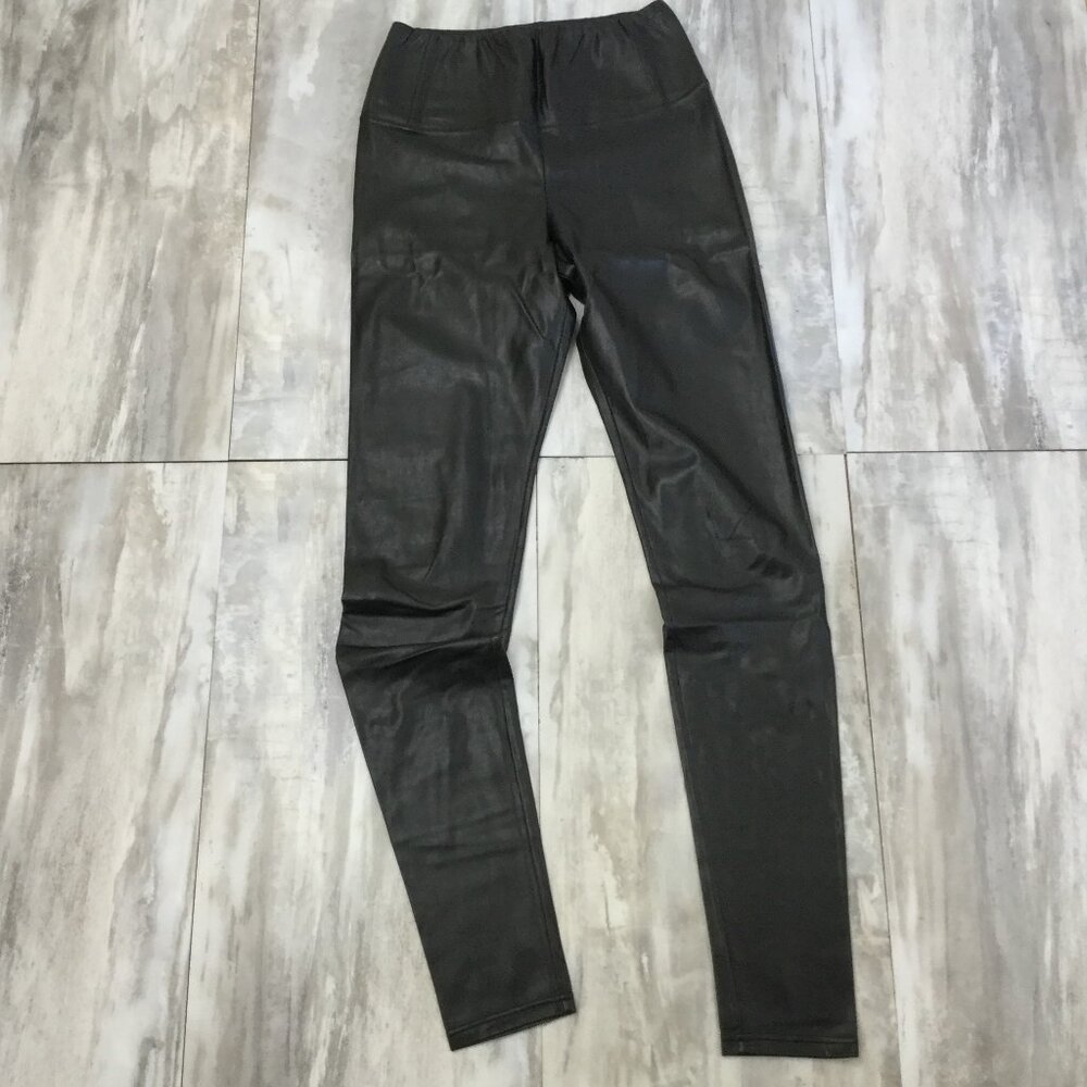Aritzia Wilfred Free Faux Leather Leggings m